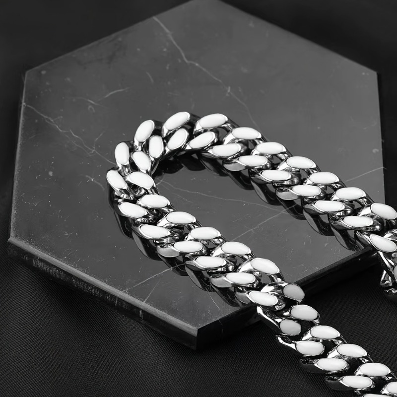 Women's Shiny Cuban Link Necklace, Polished Finish